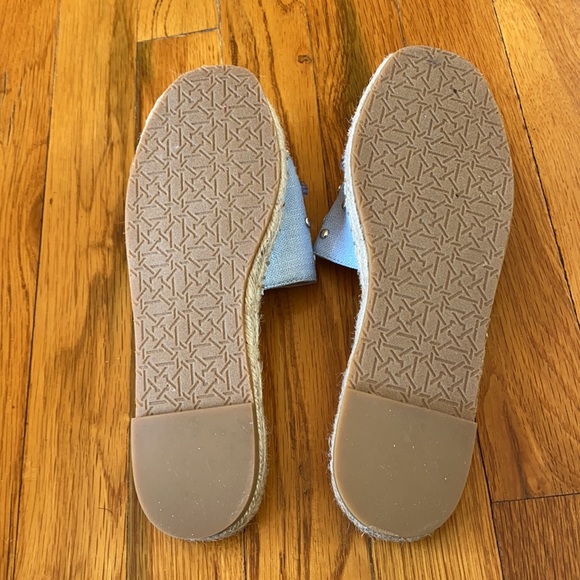 Jewel by Badgley Mischka - Picture 2 of 3